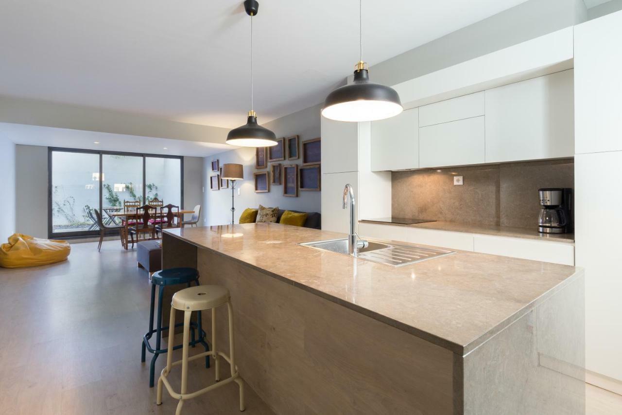 By Pcale Apartment *
